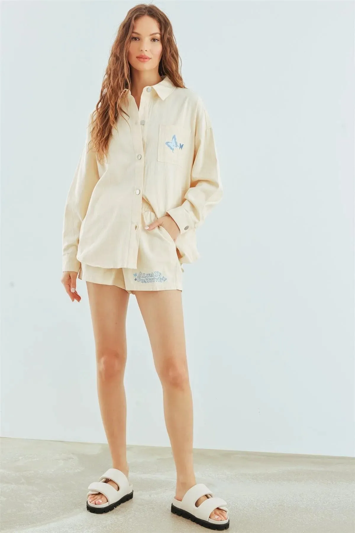 Cream Cotton Button-Up Collared Neck Jacket & High Waist Shorts Set /1-2-2-1