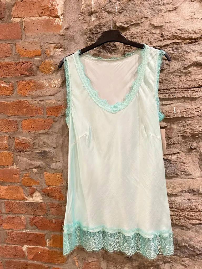 WC- 10501 Haut / Top